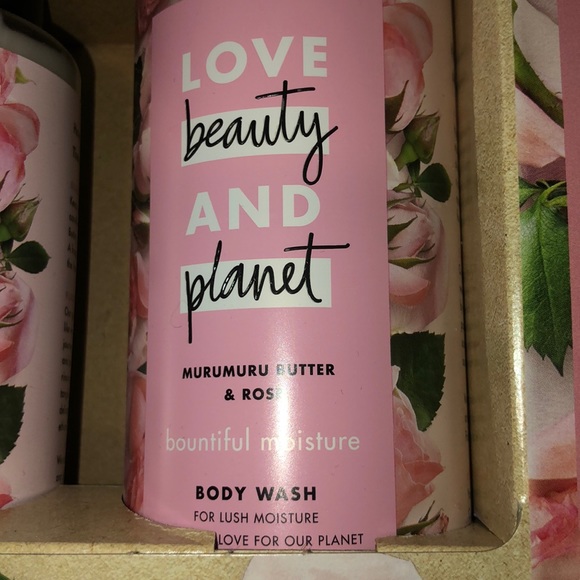 1 LEFT!!! - Love Beauty &Planet Hair and Body Set - Picture 4 of 5